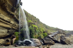 Te Miko Waterfall
